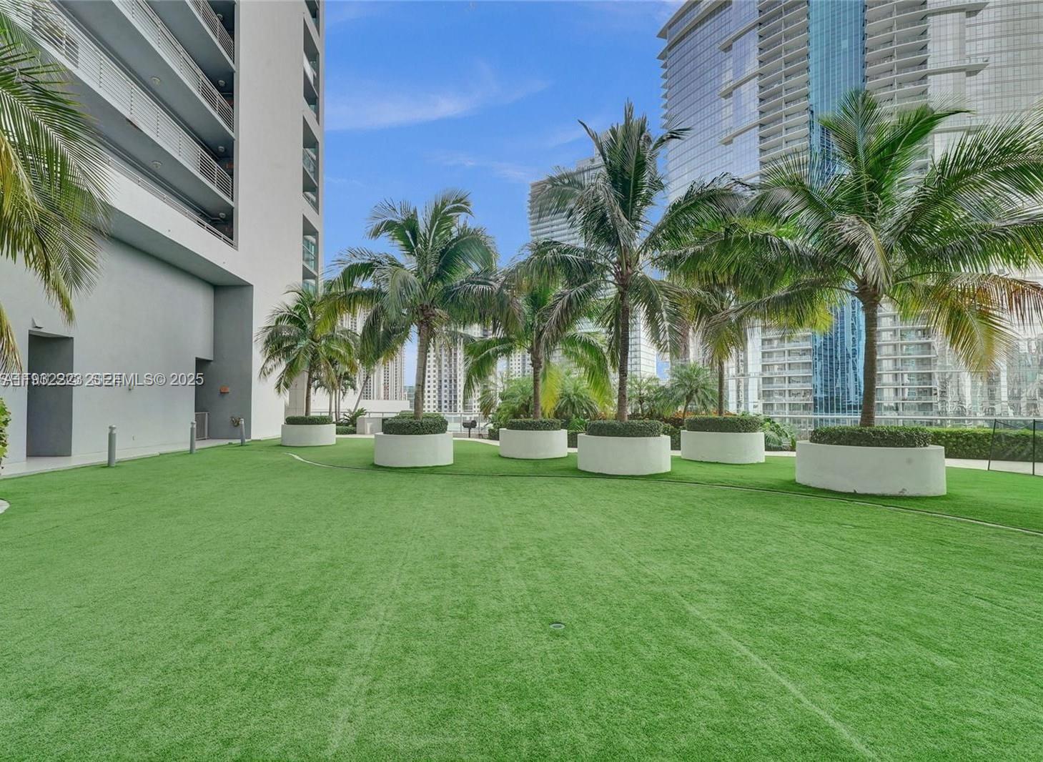 888 Biscayne Blvd #709, Miami FL 33132