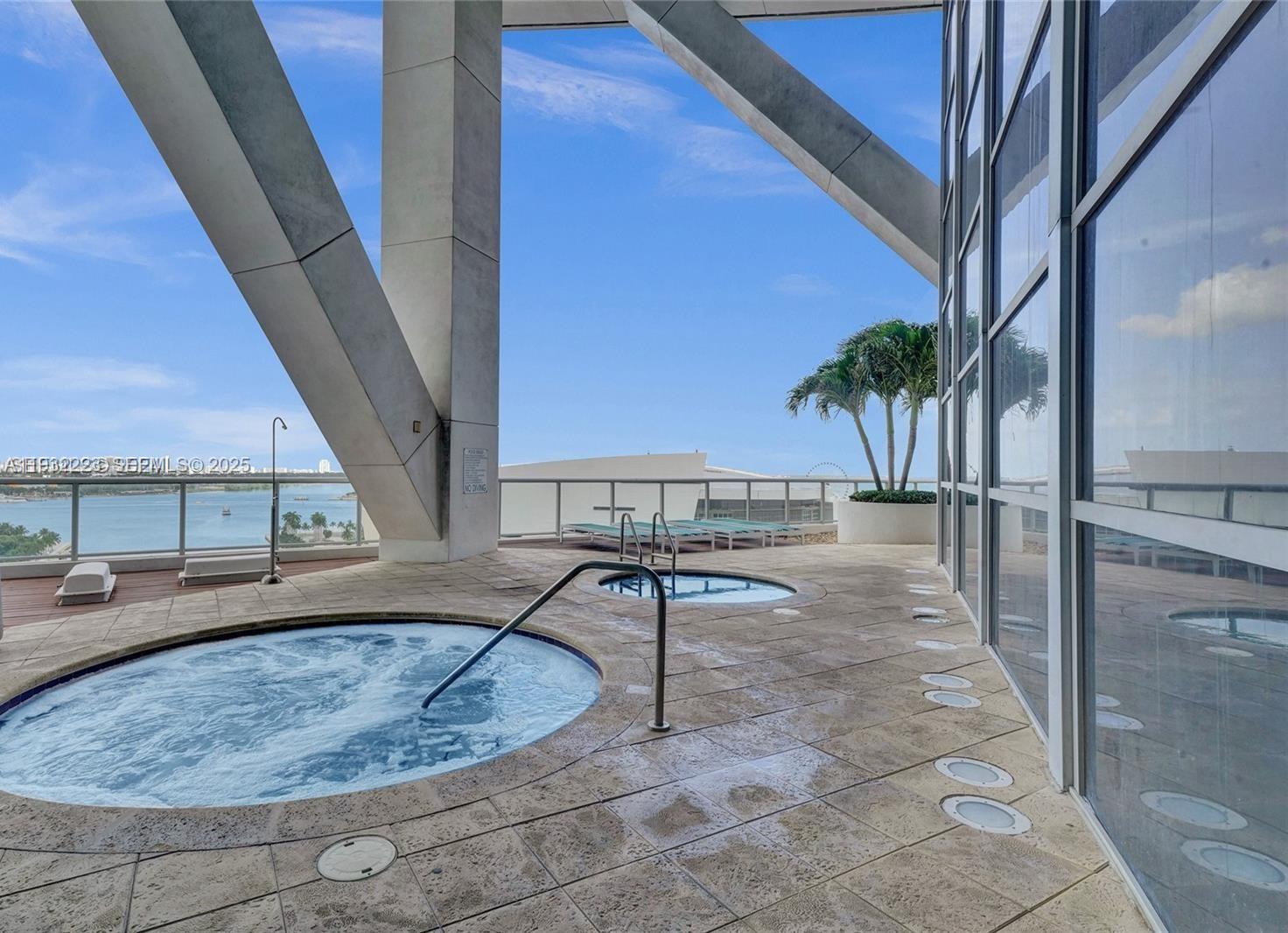 888 Biscayne Blvd #709, Miami FL 33132