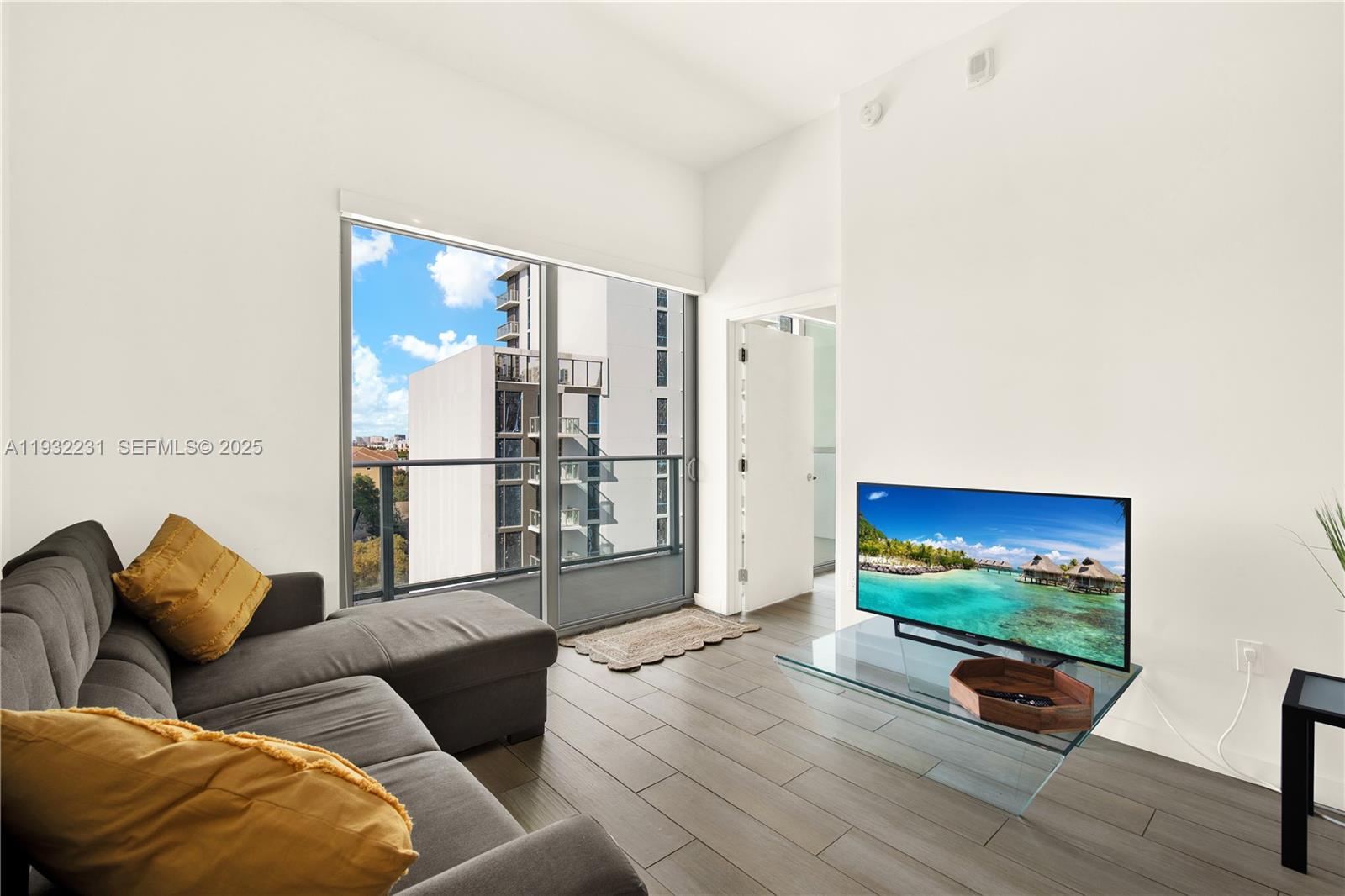 1600 SW 1st Ave #804, Miami FL 33129