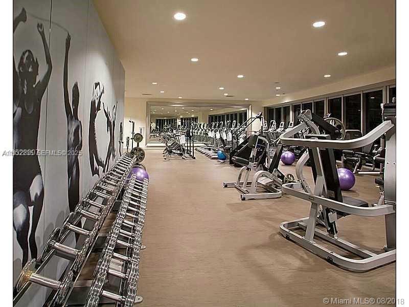 475 Brickell Ave #3414, Miami FL 33131