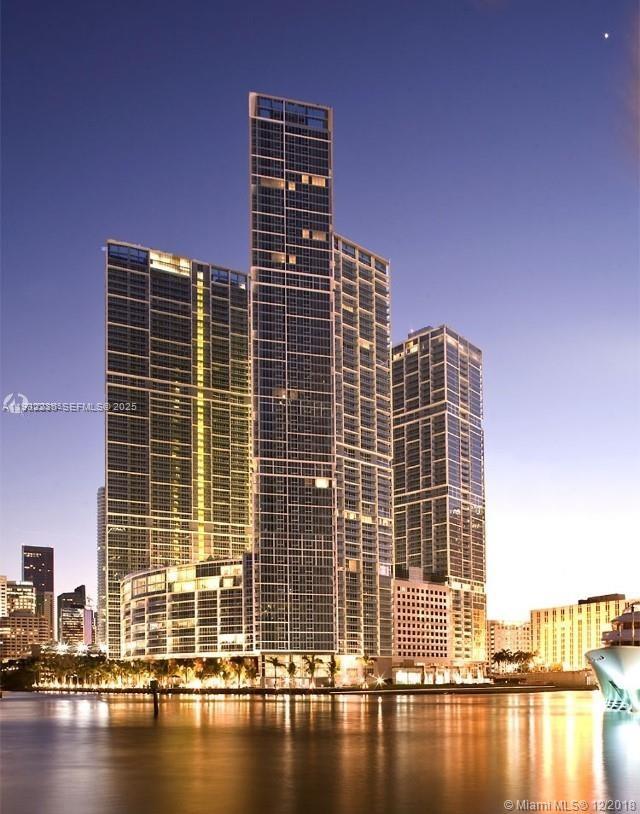 475 Brickell Ave #3414, Miami FL 33131