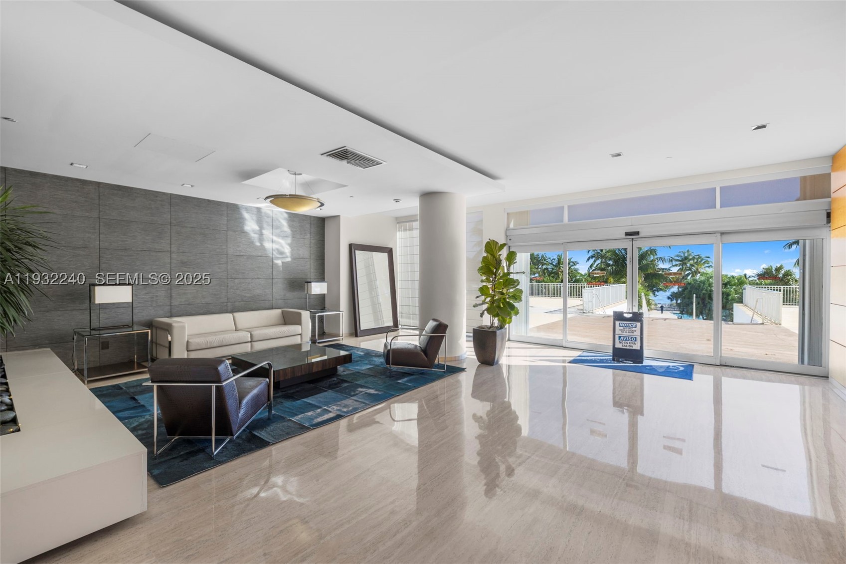 881 Ocean Dr #20A, Key Biscayne FL 33149