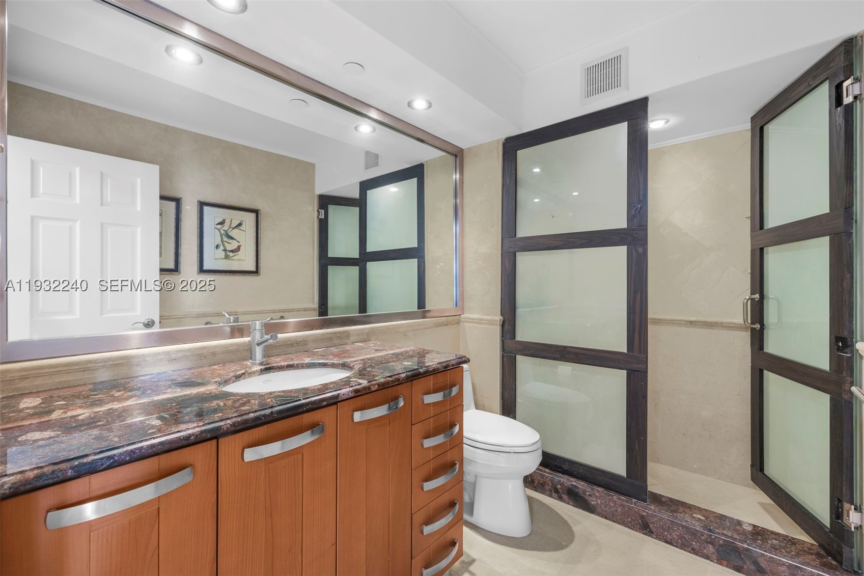 881 Ocean Dr #20A, Key Biscayne FL 33149