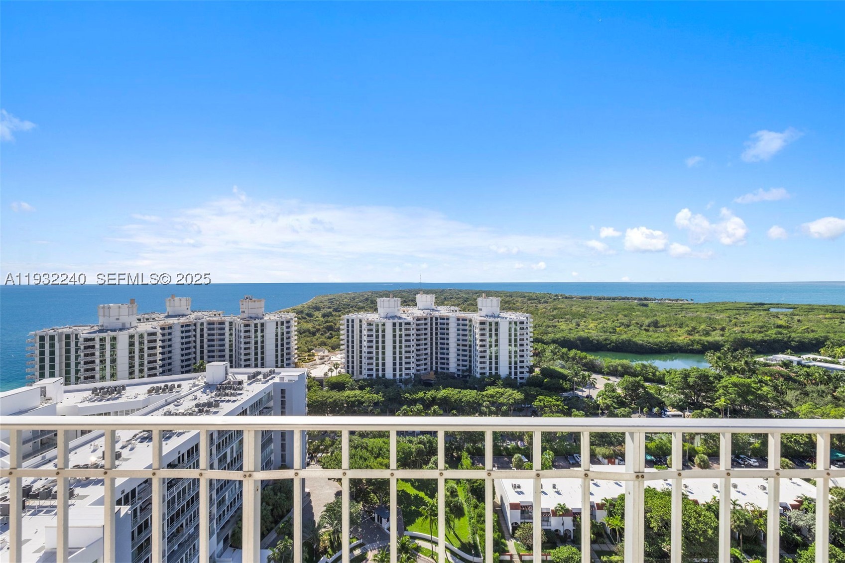 881 Ocean Dr #20A, Key Biscayne FL 33149