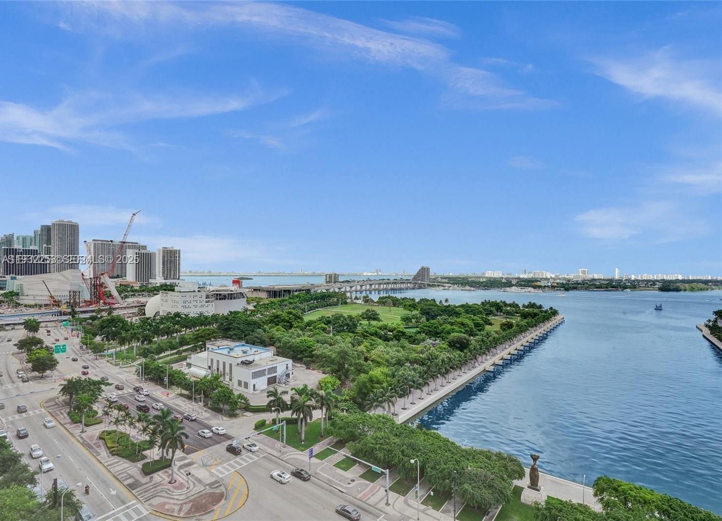 888 Biscayne Blvd #609, Miami FL 33132
