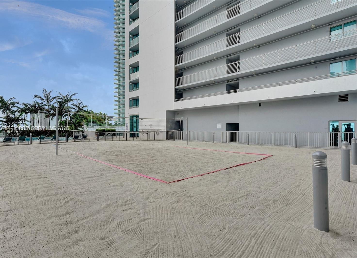 888 Biscayne Blvd #609, Miami FL 33132