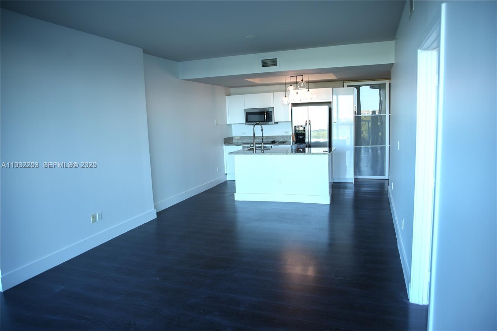 888 Biscayne Blvd #609, Miami FL 33132