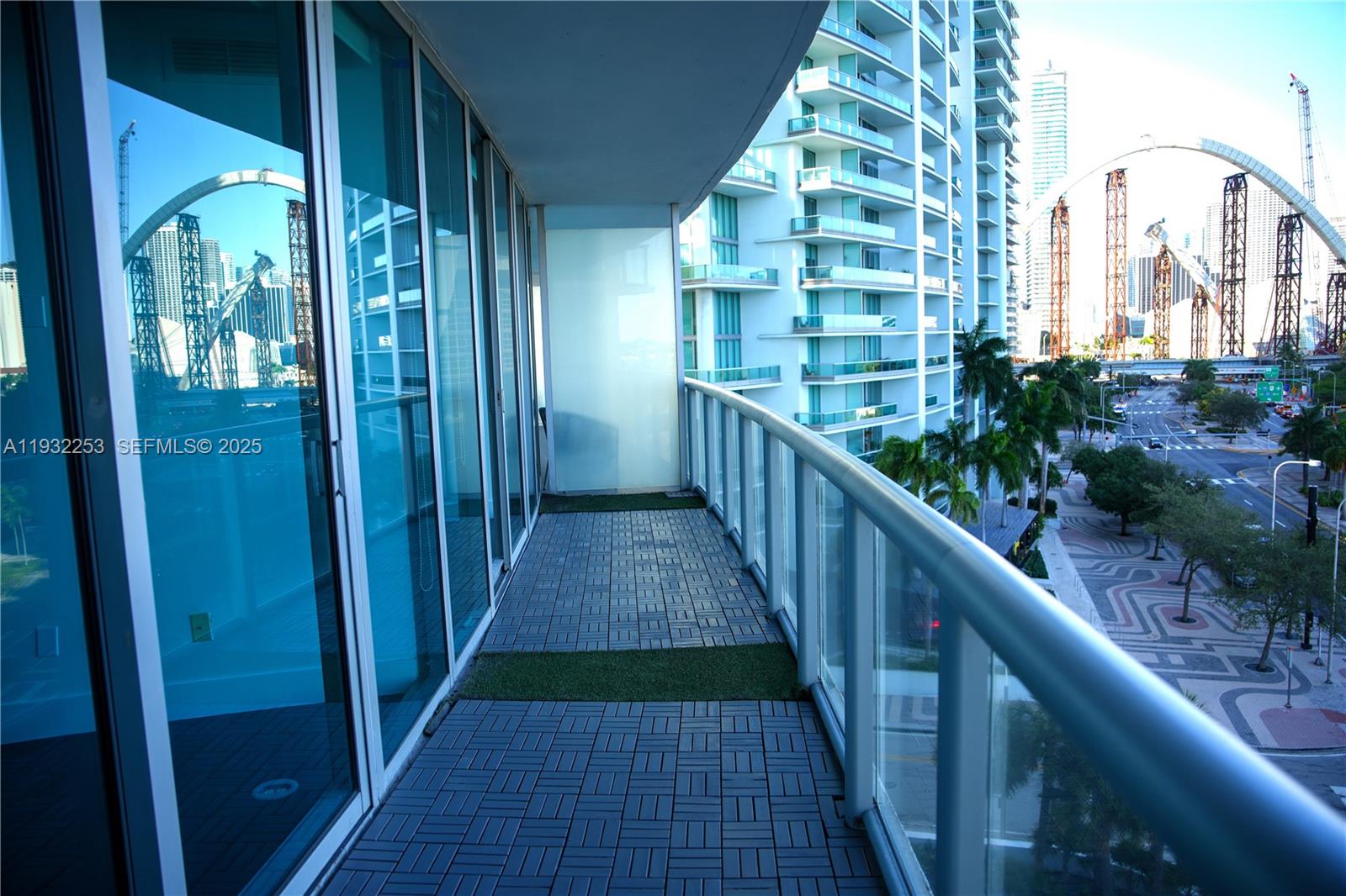 888 Biscayne Blvd #609, Miami FL 33132