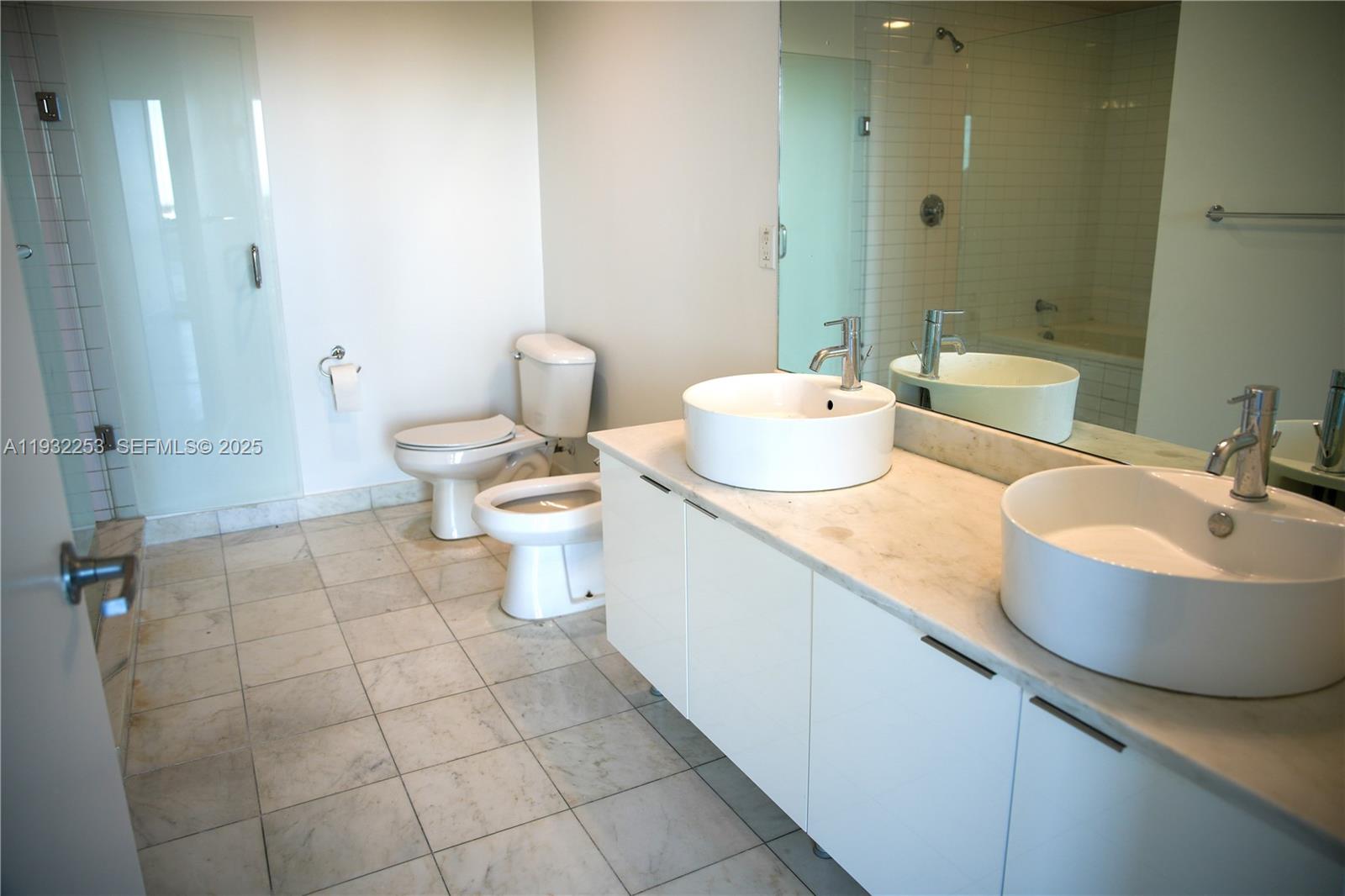888 Biscayne Blvd #609, Miami FL 33132