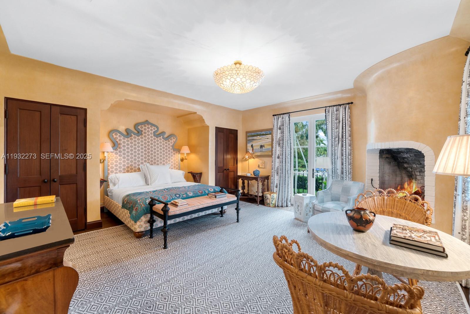 3467 N Moorings Way, Miami FL 33133