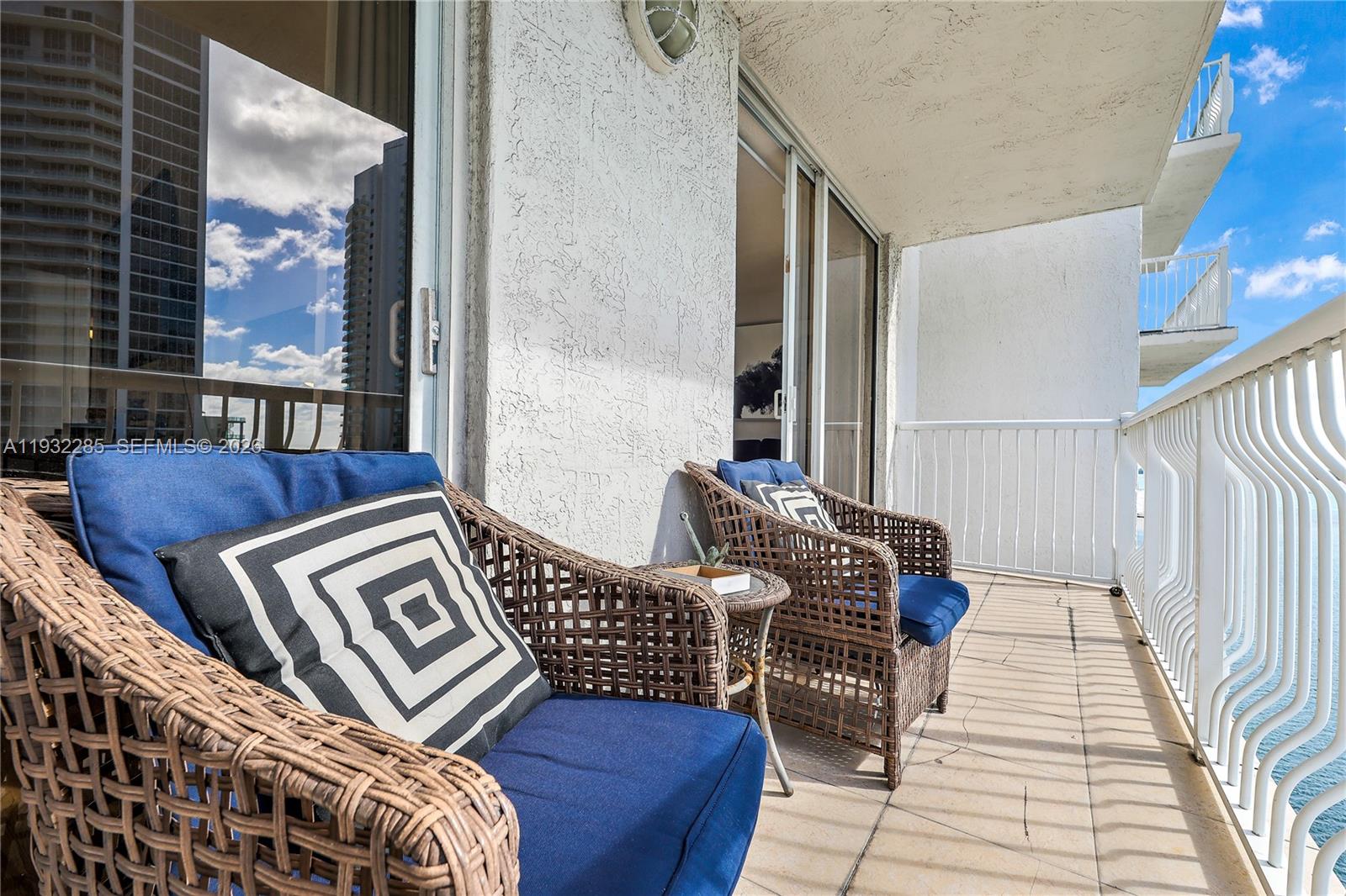 1200 Brickell Bay Dr #2903, Miami FL 33131