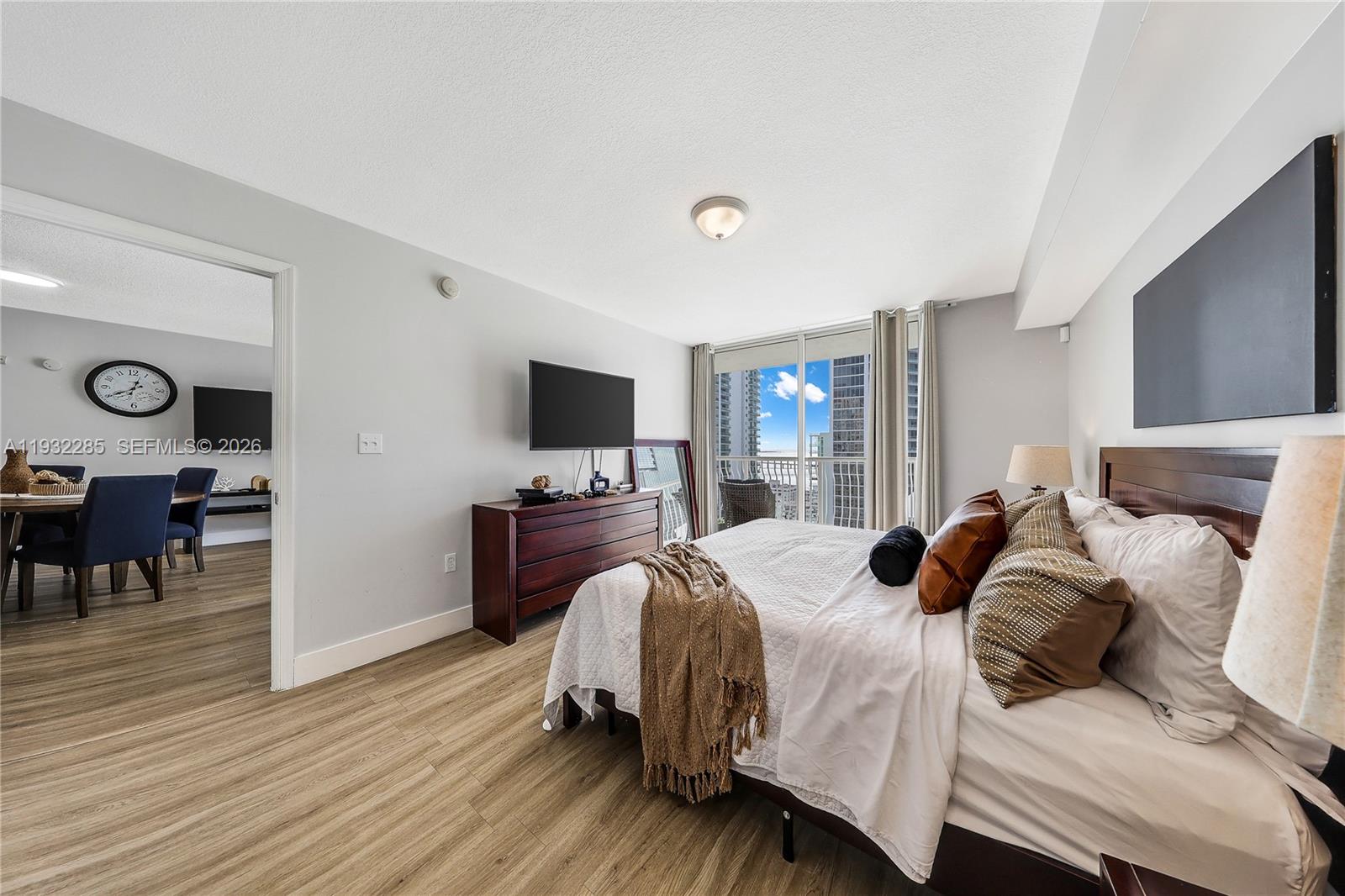 1200 Brickell Bay Dr #2903, Miami FL 33131