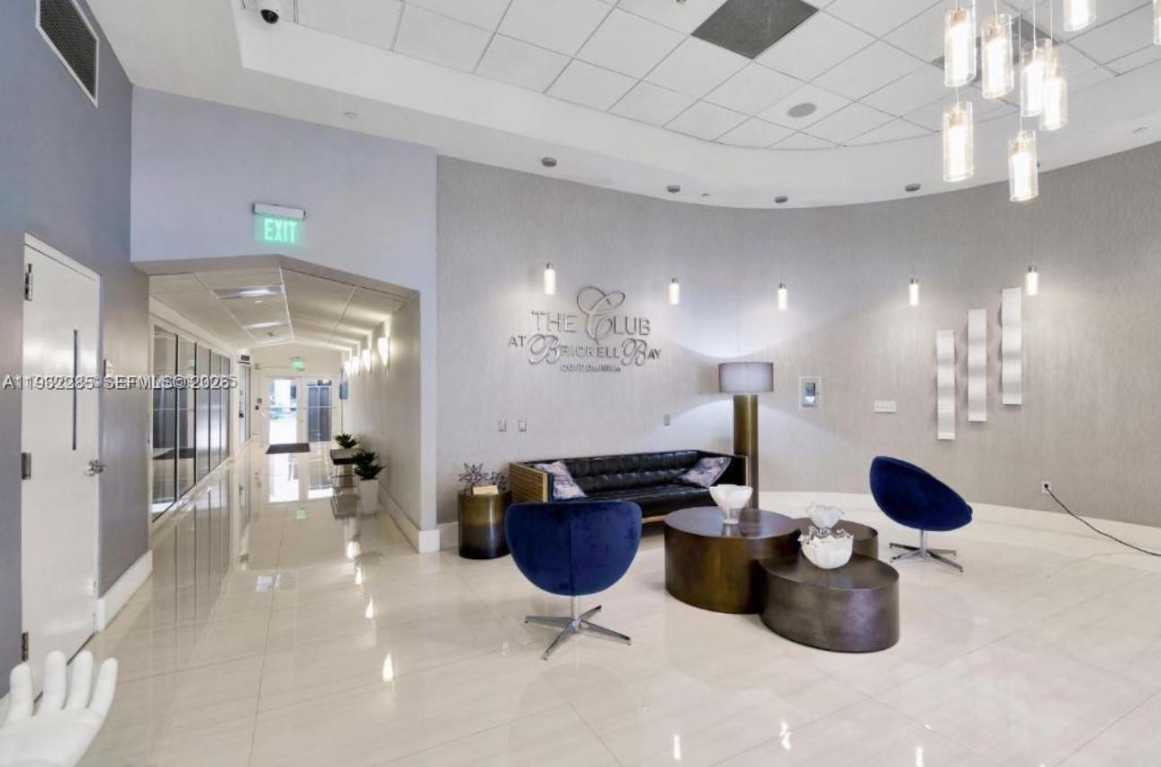 1200 Brickell Bay Dr #2903, Miami FL 33131