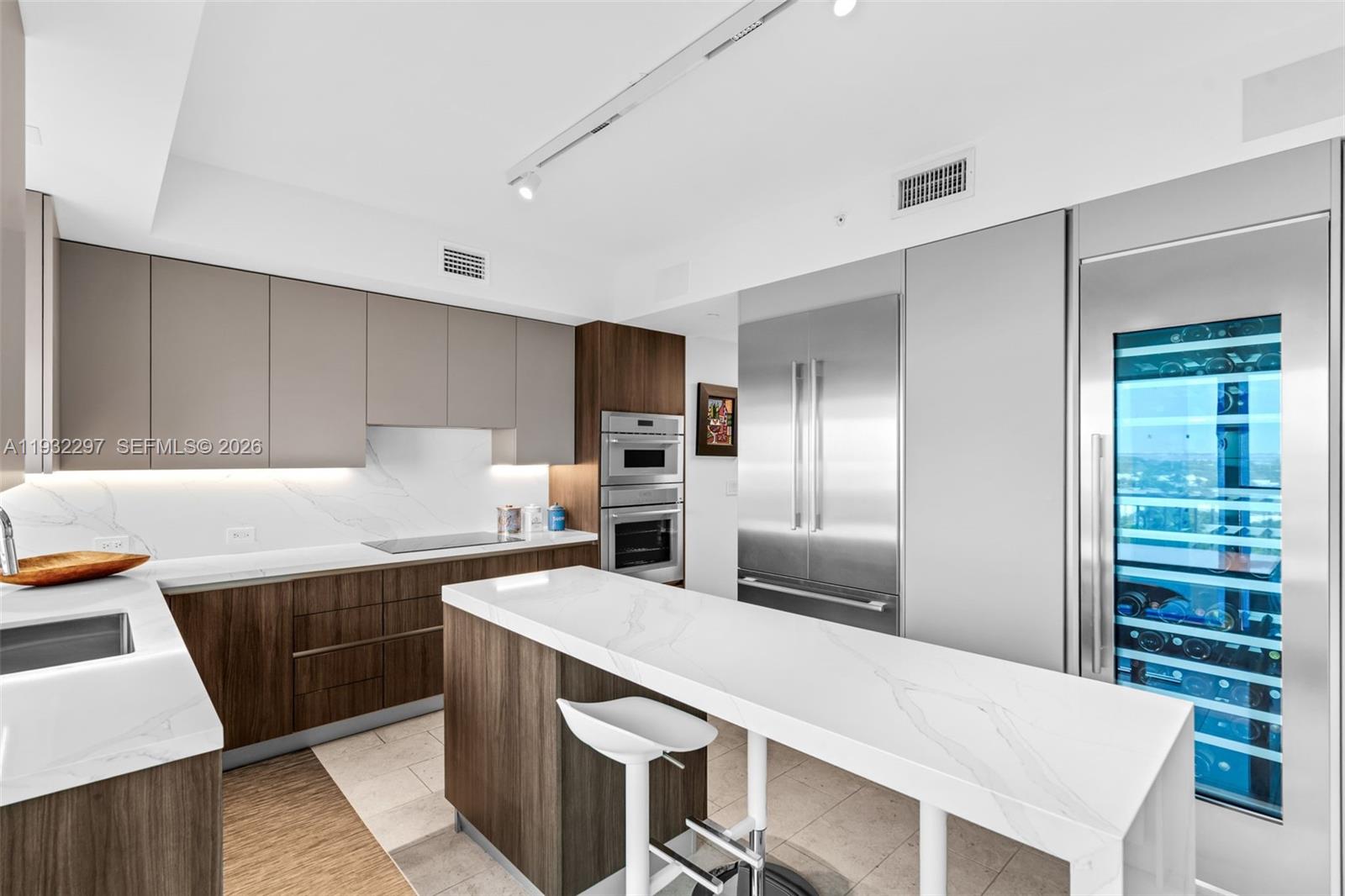 781 Crandon Blvd #801, Key Biscayne FL 33149