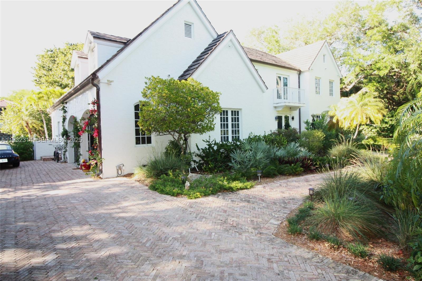6750 Granada Blvd, Coral Gables FL 33146
