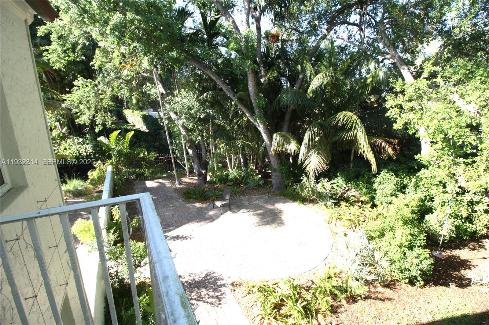 6750 Granada Blvd, Coral Gables FL 33146
