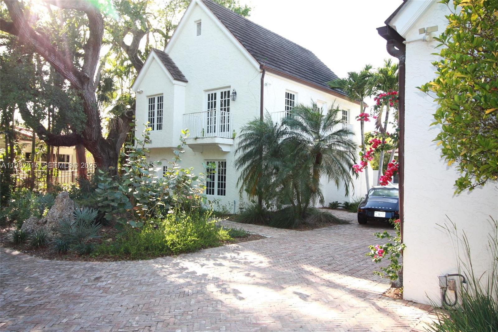 6750 Granada Blvd, Coral Gables FL 33146