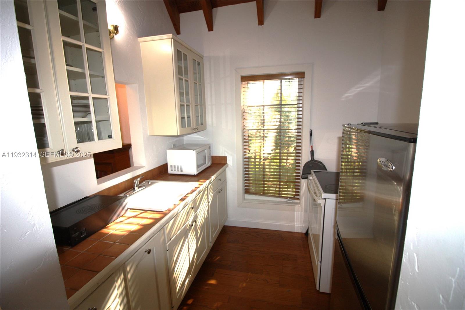 6750 Granada Blvd, Coral Gables FL 33146