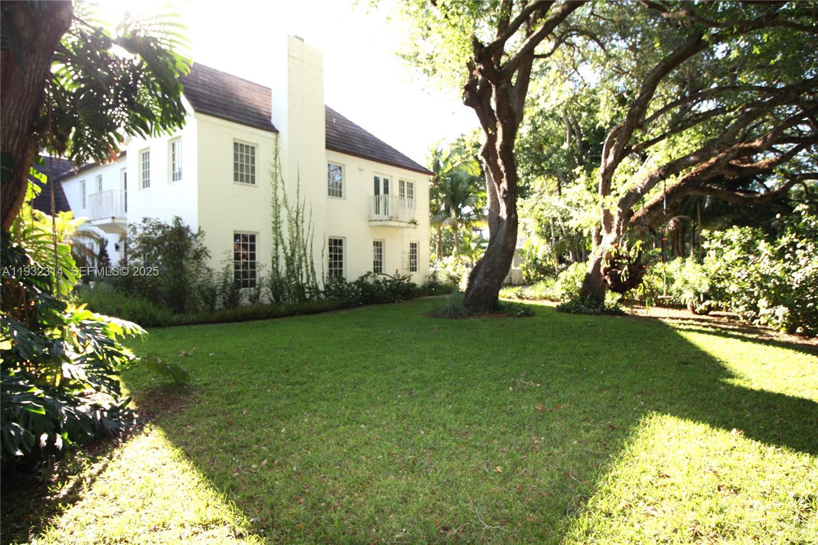 6750 Granada Blvd, Coral Gables FL 33146