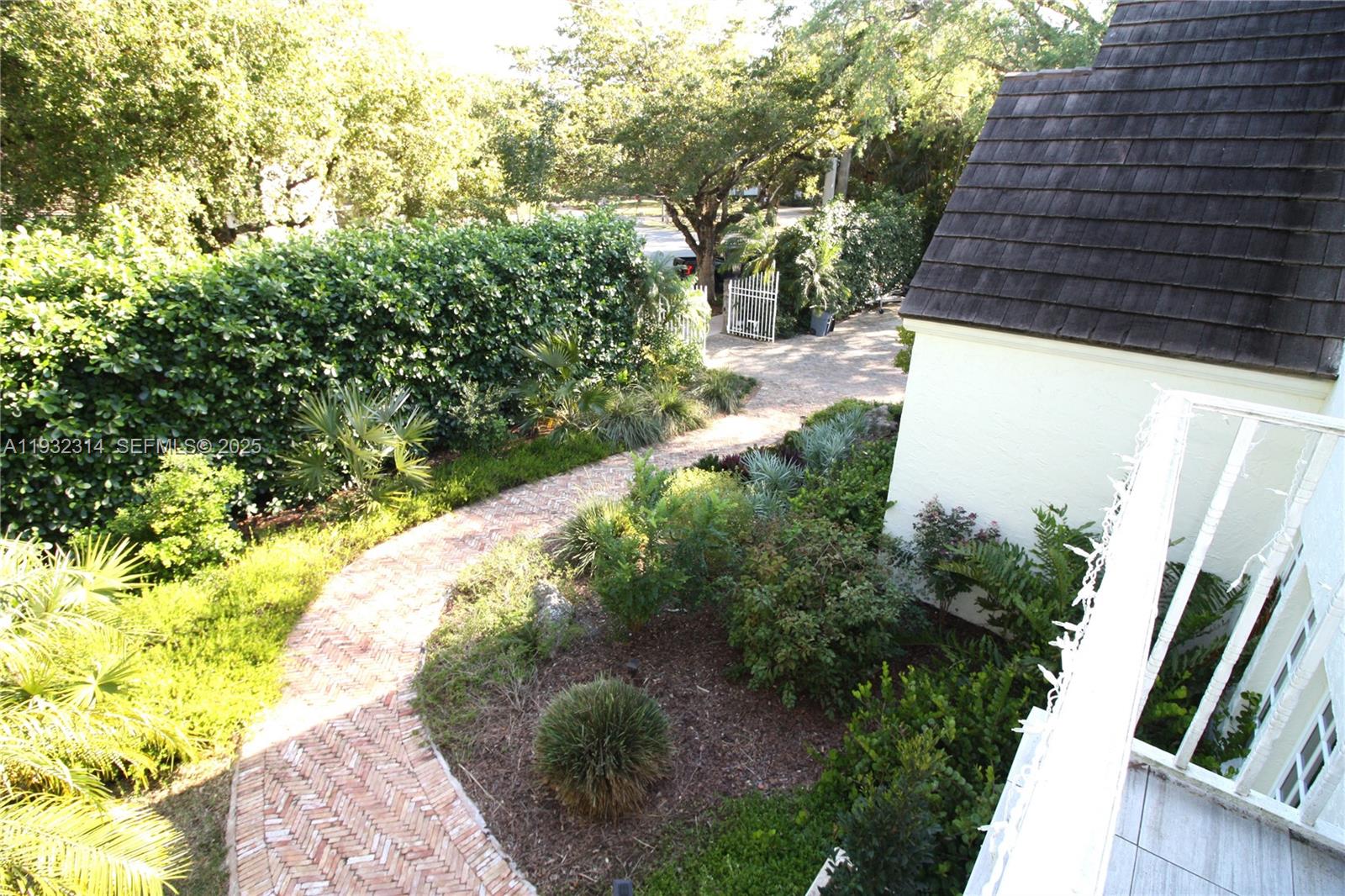 6750 Granada Blvd, Coral Gables FL 33146