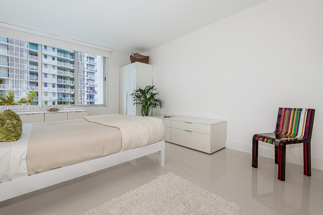 1000 West Ave #327, Miami Beach FL 33139