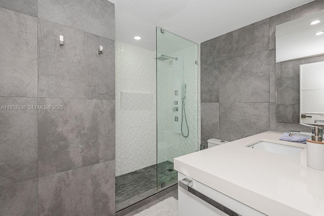 1000 West Ave #327, Miami Beach FL 33139