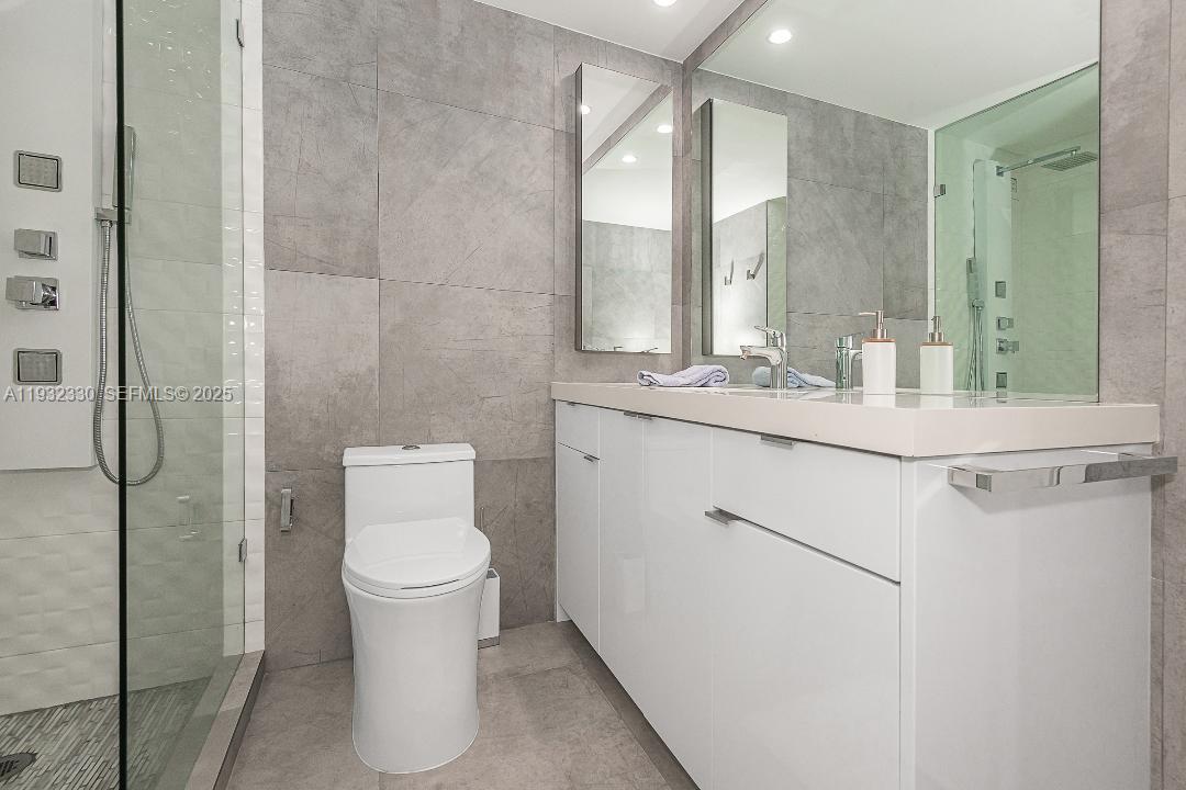 1000 West Ave #327, Miami Beach FL 33139