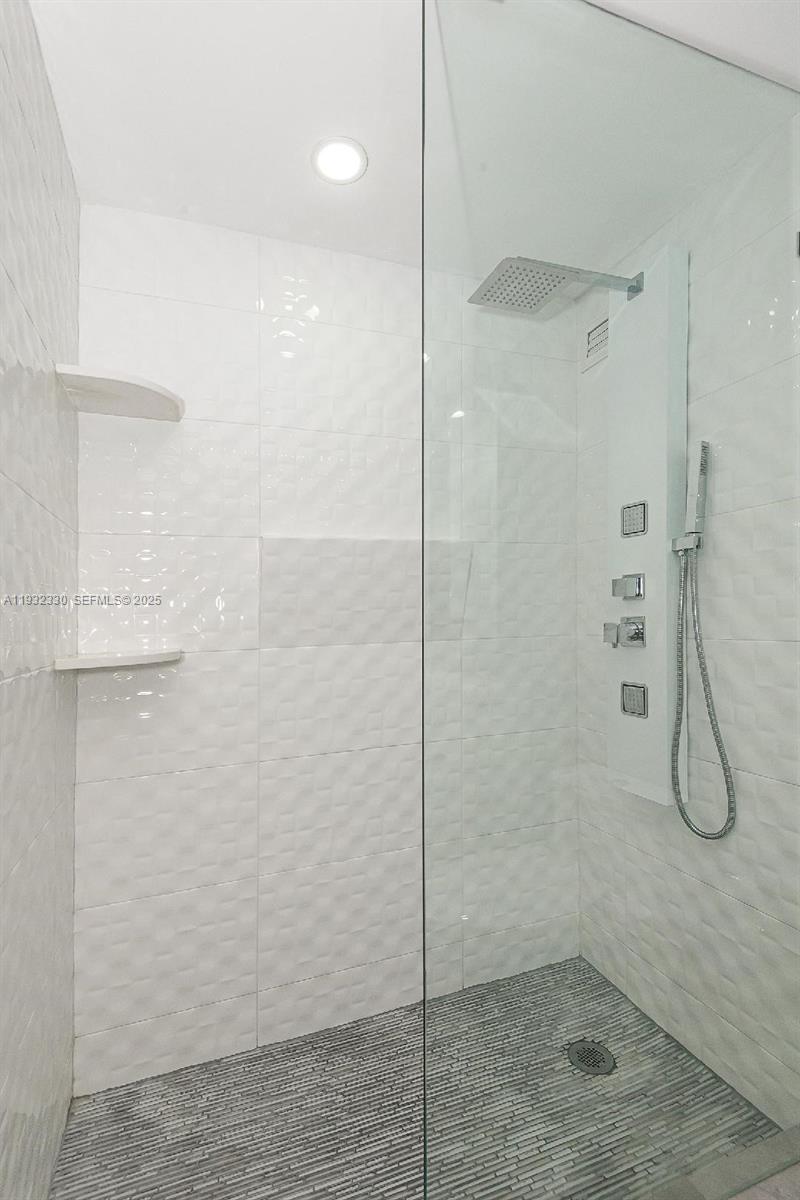 1000 West Ave #327, Miami Beach FL 33139