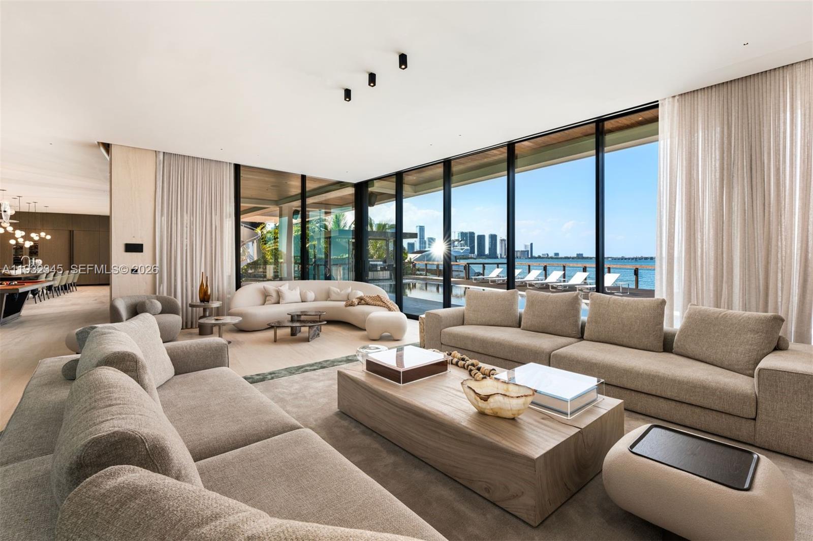 1413 N Venetian Way, Miami FL 33139