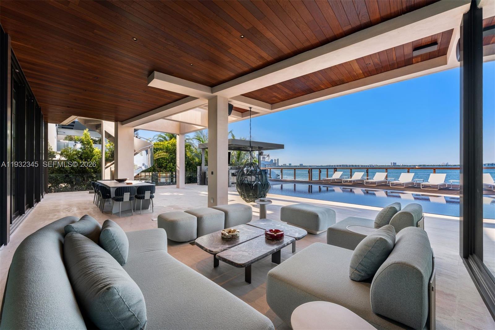 1413 N Venetian Way, Miami FL 33139