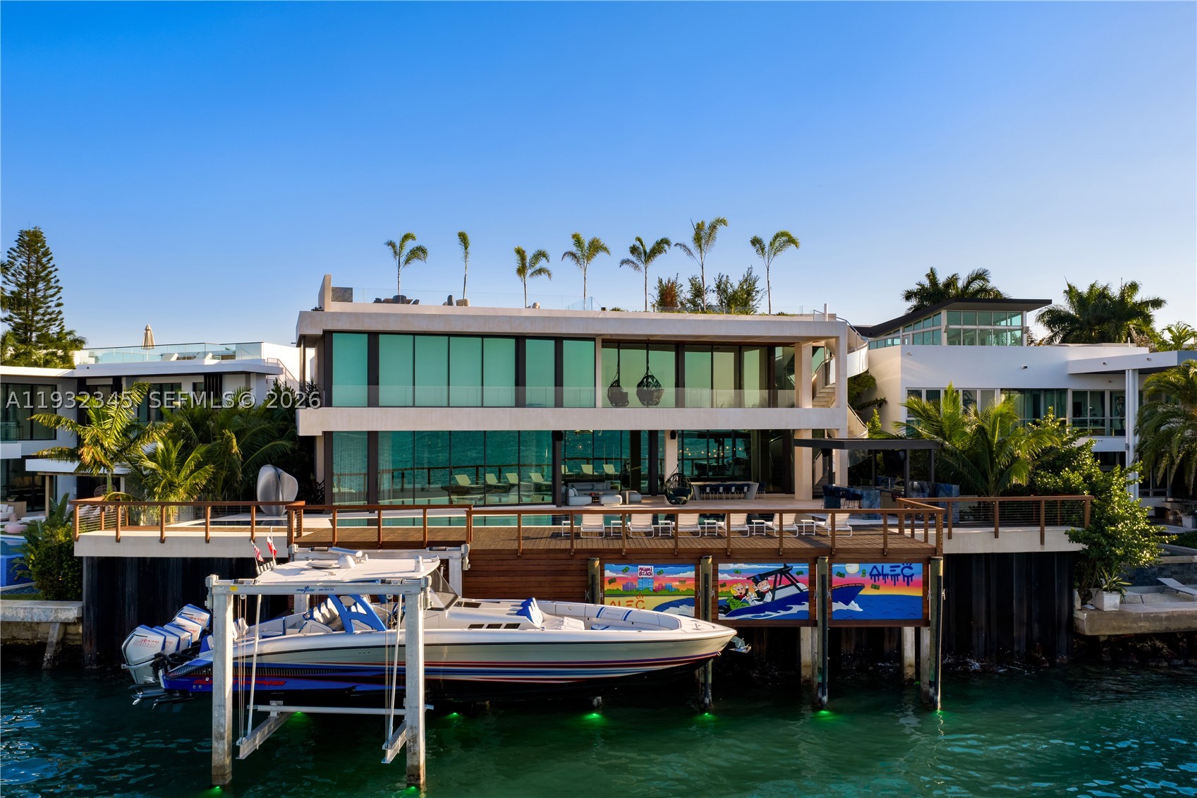 1413 N Venetian Way, Miami FL 33139