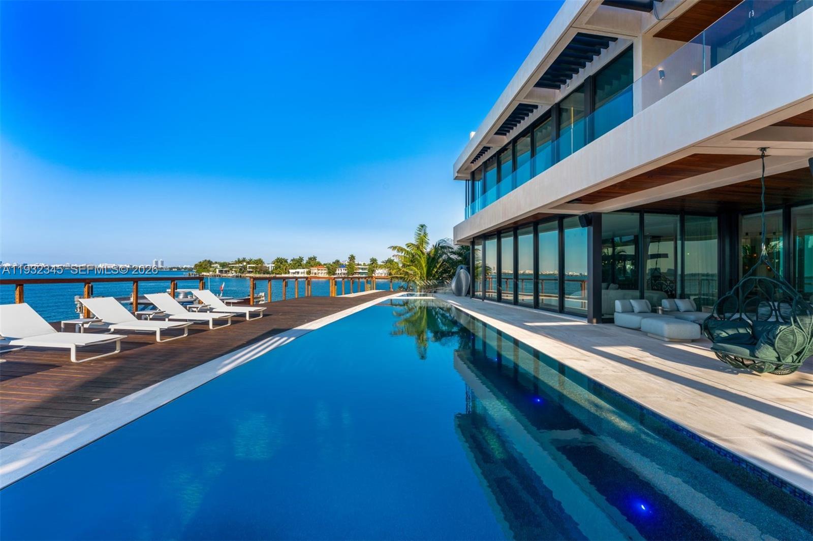 1413 N Venetian, Miami FL 33139