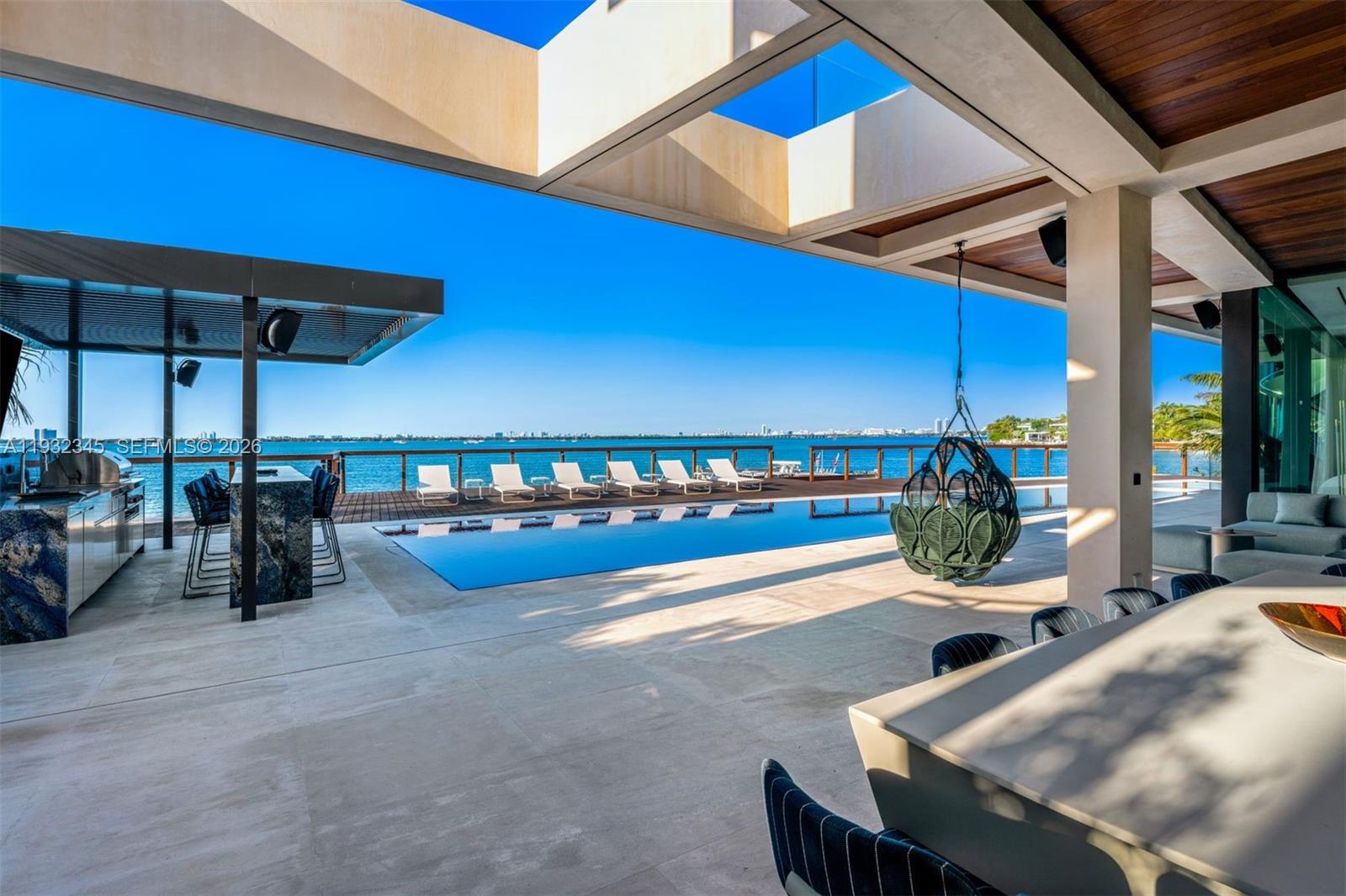 1413 N Venetian, Miami FL 33139