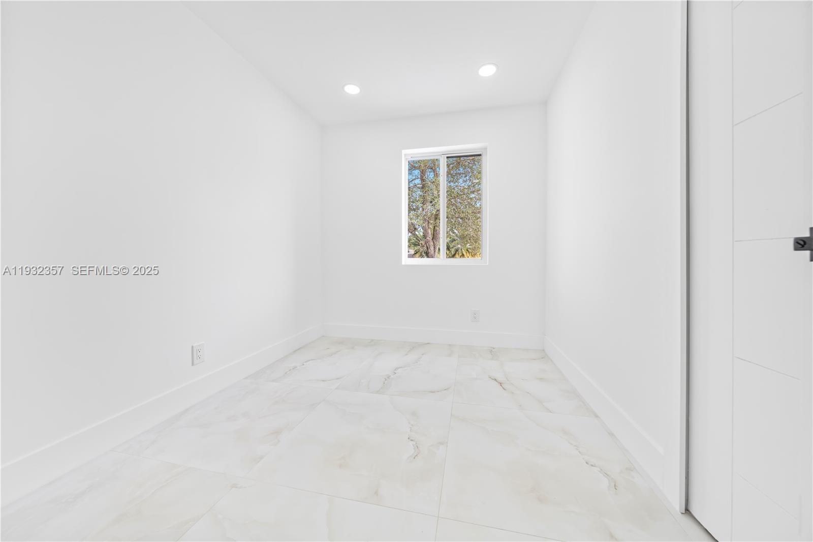 4140 SW 108th Ave, Miami FL 33165