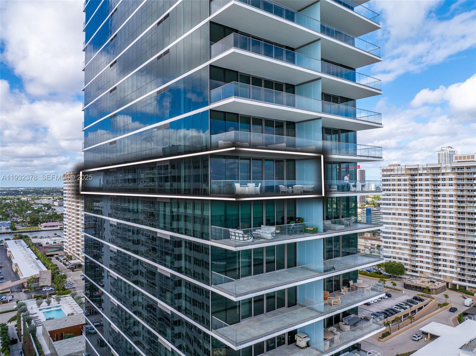 2000 S Ocean Dr #18B, Hallandale Beach FL 33009
