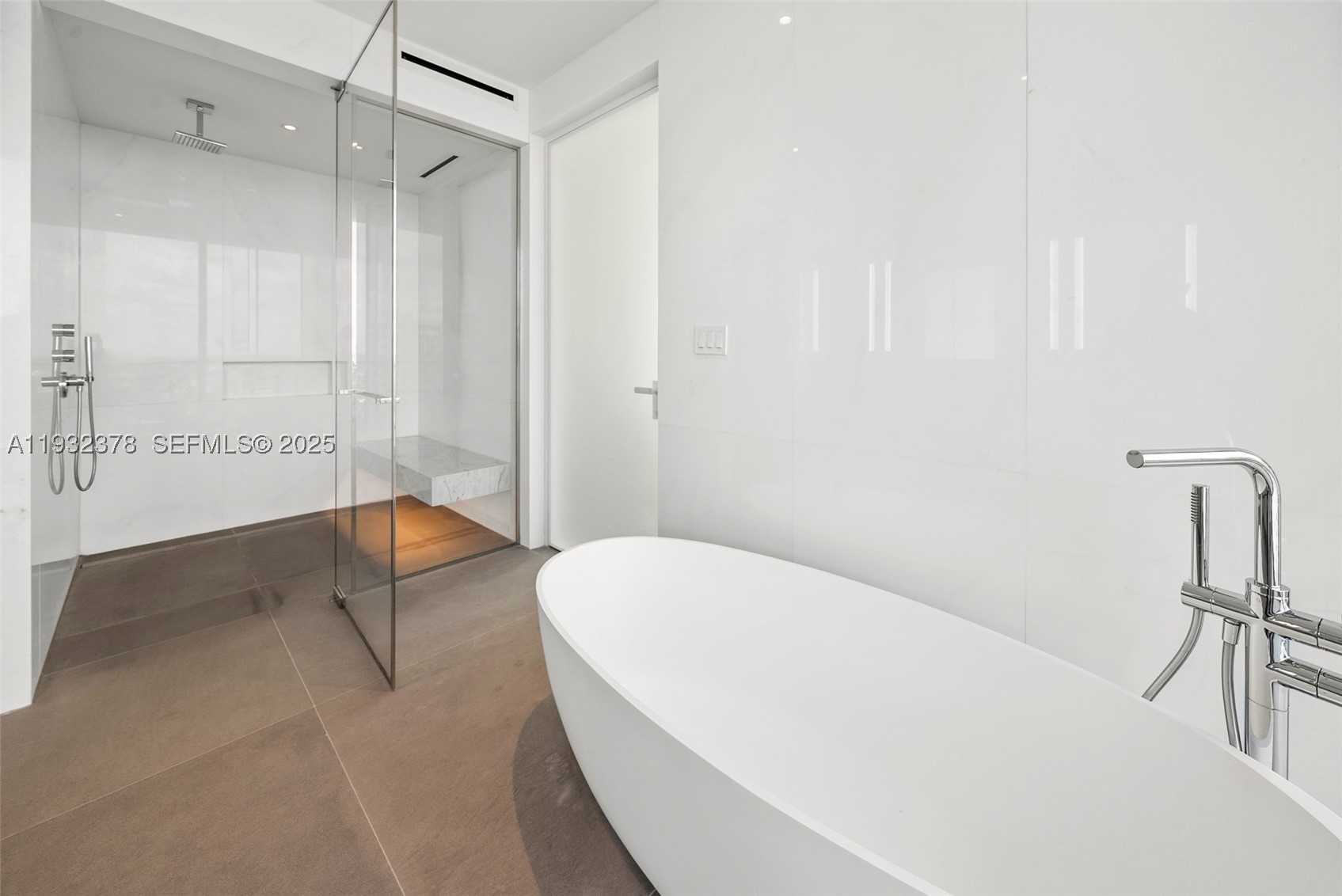2000 S Ocean Dr #18B, Hallandale Beach FL 33009