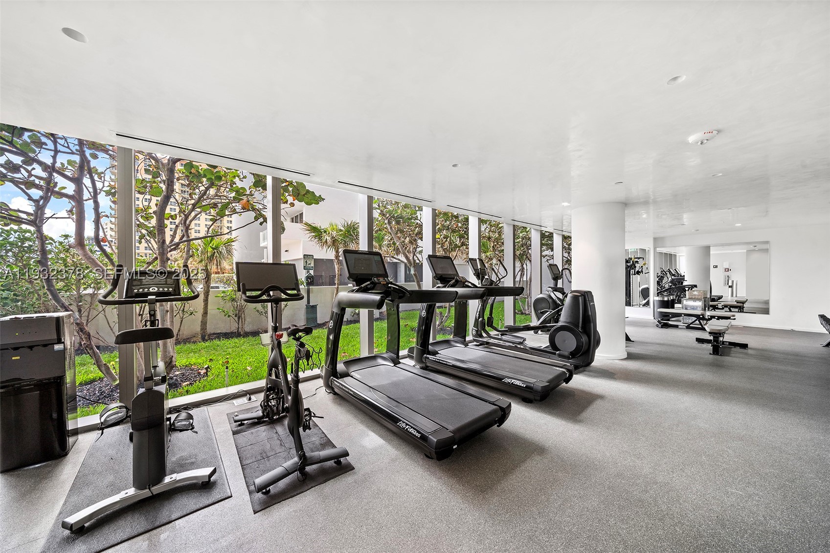 2000 S Ocean Dr #18B, Hallandale Beach FL 33009