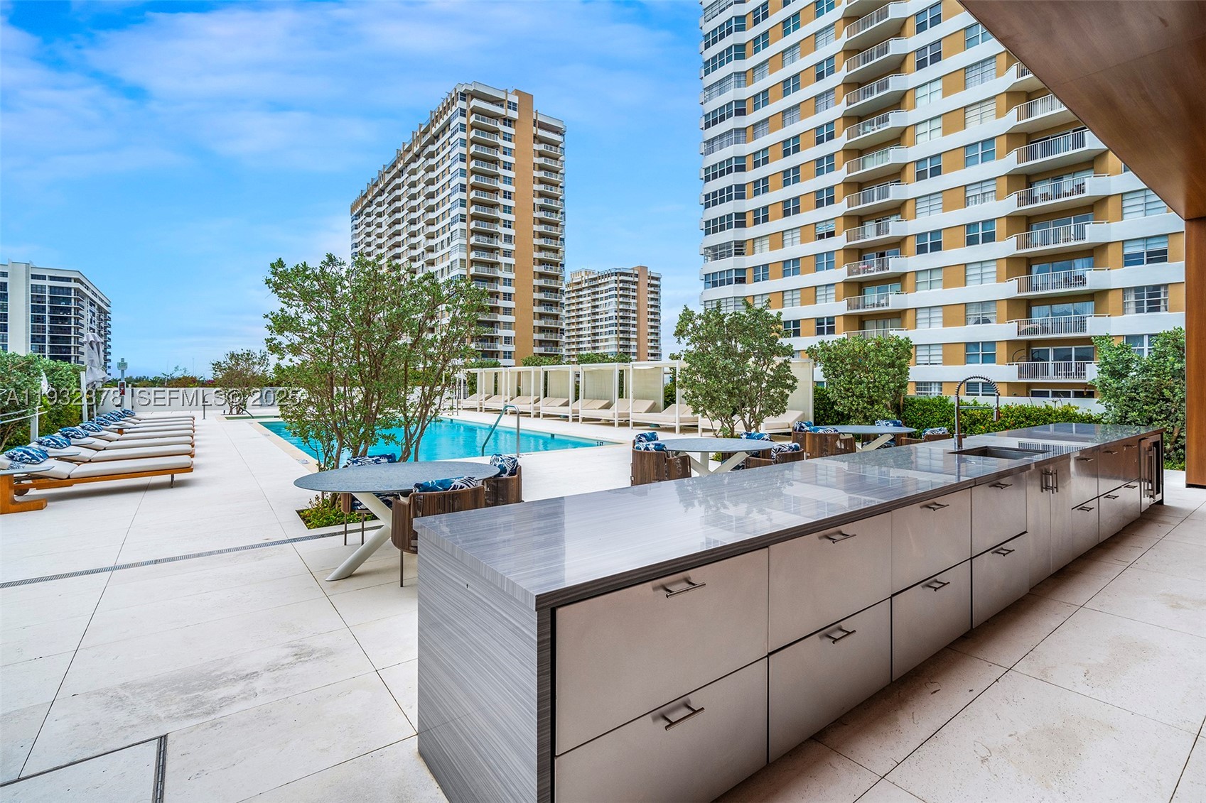 2000 S Ocean Dr #18B, Hallandale Beach FL 33009