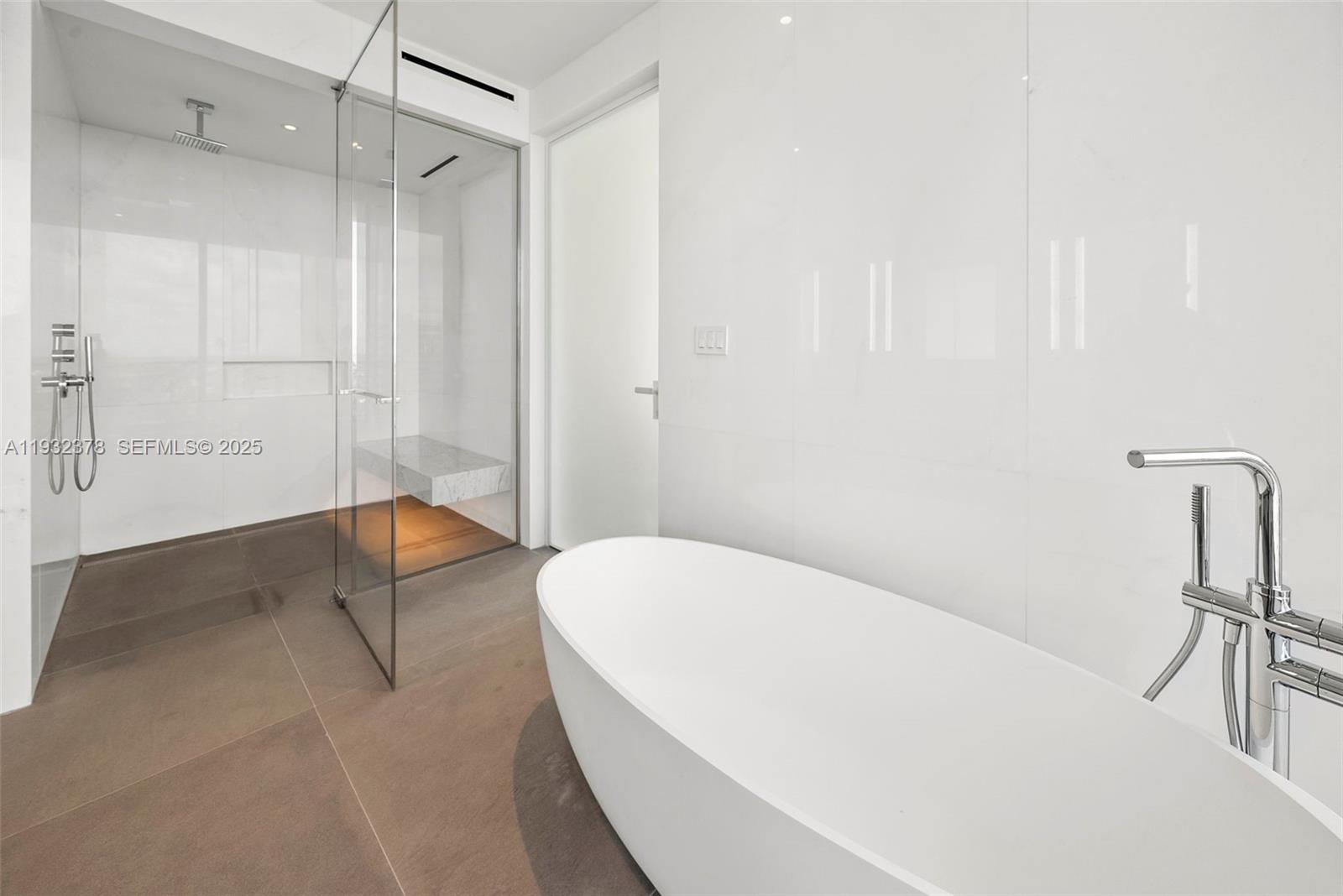 2000 S Ocean Dr #18B, Hallandale Beach FL 33009