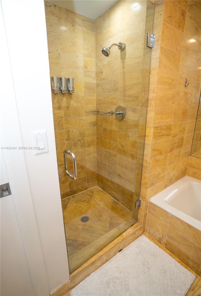 1395 Brickell Ave #3012, Miami FL 33131
