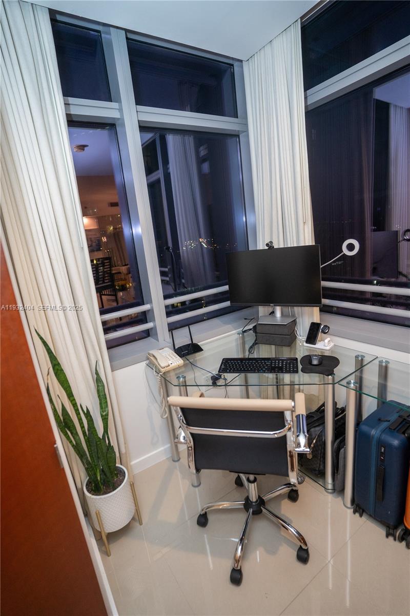 1395 Brickell Ave #3012, Miami FL 33131