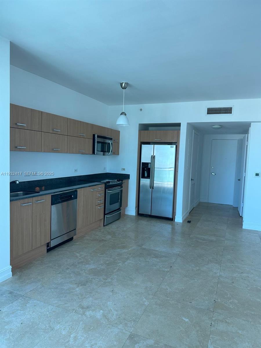350 S Miami Ave #2913, Miami FL 33130