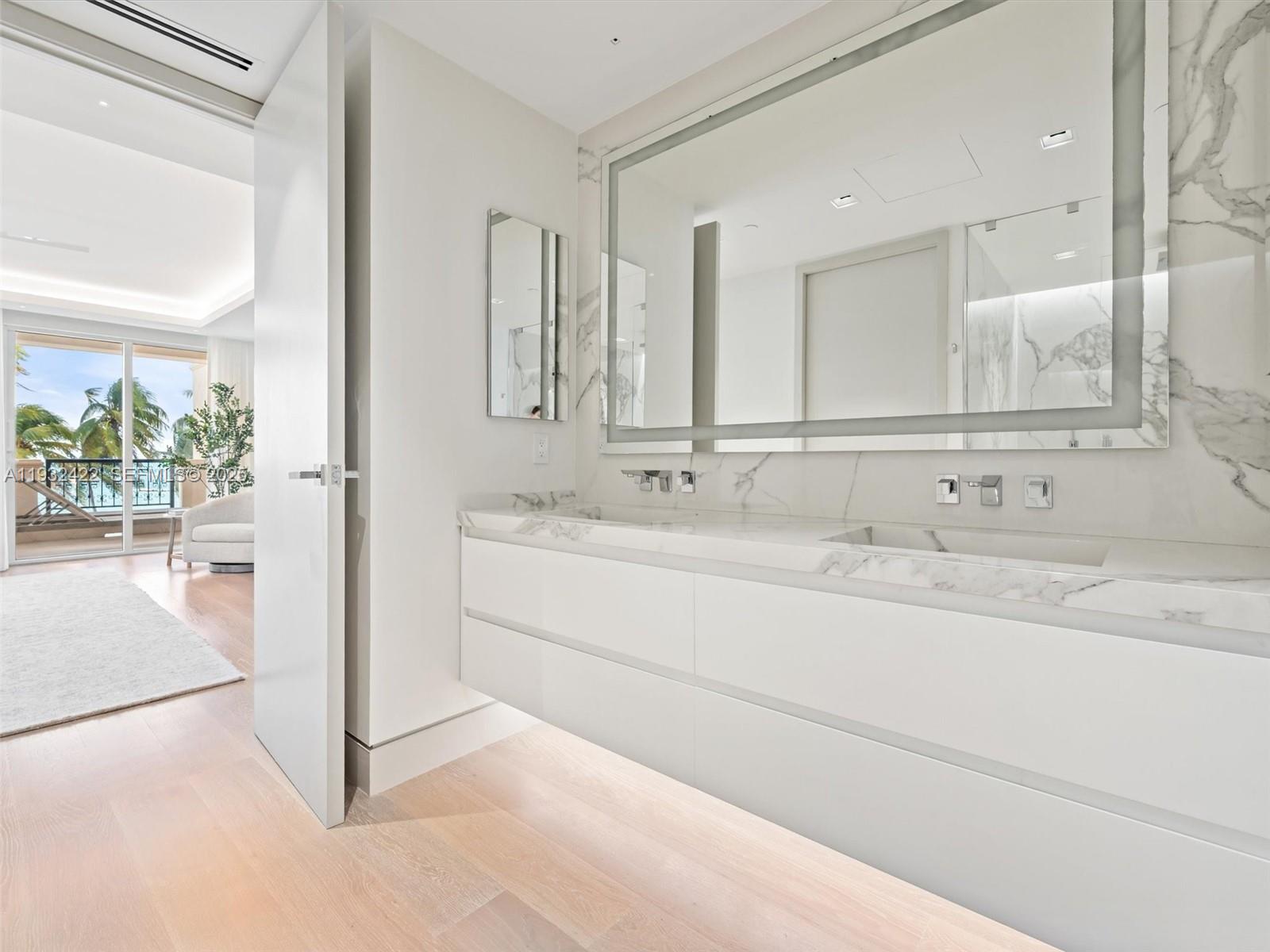 7937 Fisher Island Dr #7937, Miami Beach FL 33109