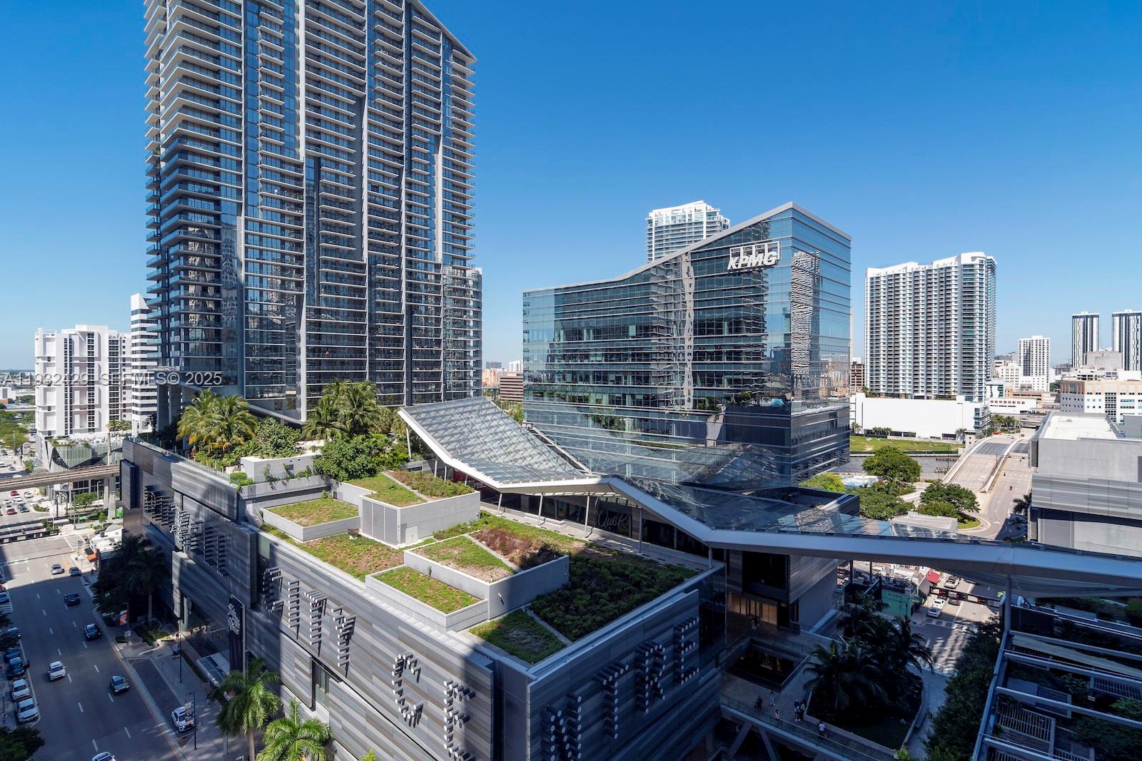 801 S Miami Ave #1409, Miami FL 33130