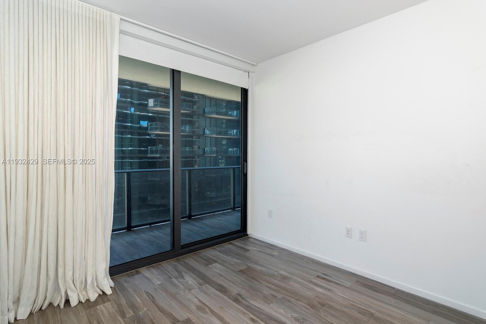 801 S Miami Ave #1409, Miami FL 33130