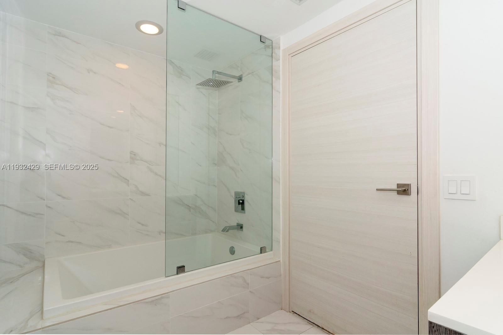 801 S Miami Ave #1409, Miami FL 33130