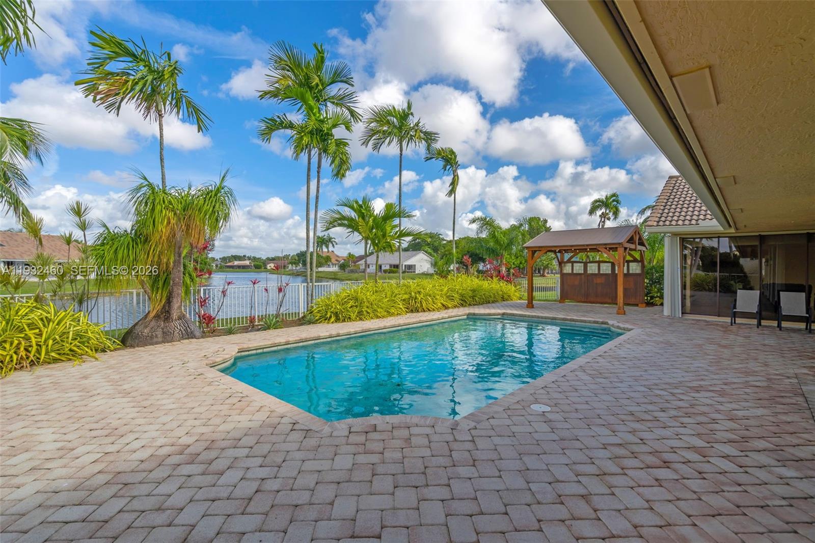 7840 NW 86th Ter, Tamarac FL 33321
