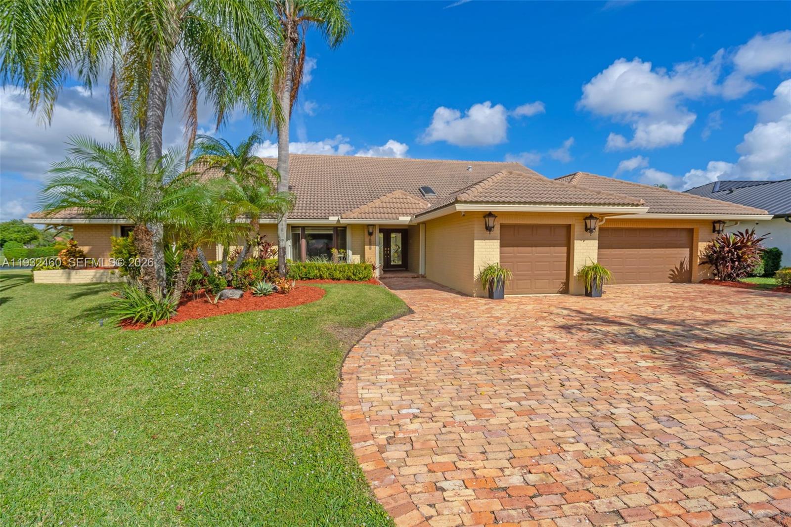 7840 NW 86th Ter, Tamarac FL 33321