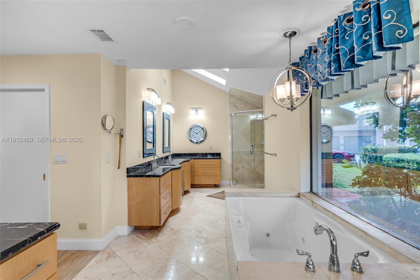 7840 NW 86th Ter, Tamarac FL 33321