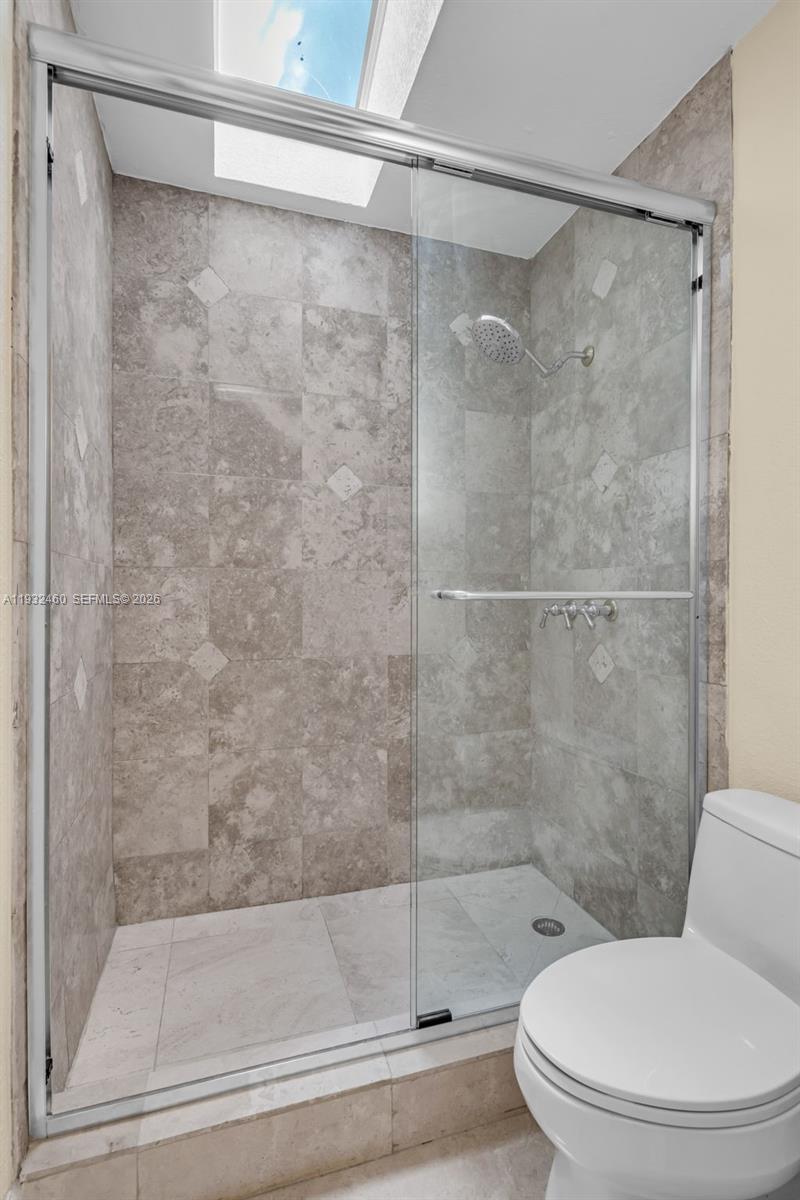 7840 NW 86th Ter, Tamarac FL 33321